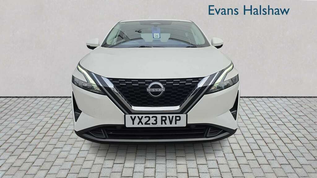 Nissan Qashqai 1.3 Dig-t Mh Acenta Premium 2023 YX23RVP White #4