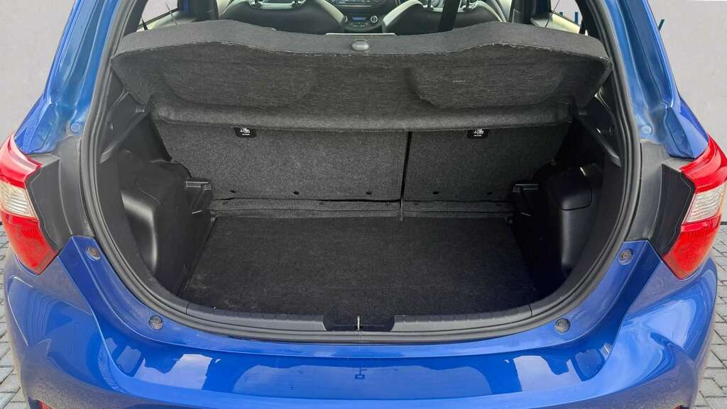 Toyota Yaris 1.5 Hybrid Gr-sport Cvt 2019 RN19KVF Blue #4