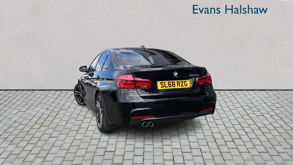 BMW 3 Series 320D M Sport Step 2018 SL68RZG Black #2
