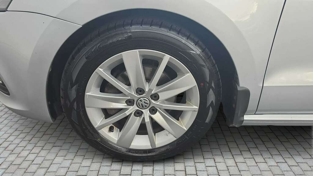Volkswagen Polo 1.4 Tdi Se 2014 Silver #6