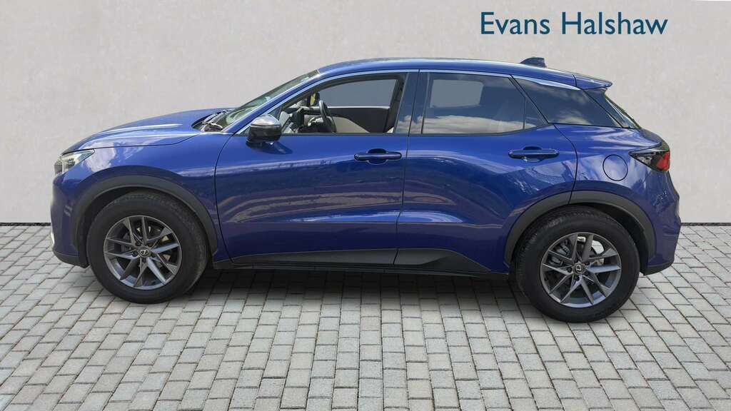 Lexus LBX 1.5 Premium E-cvt 2024 #3