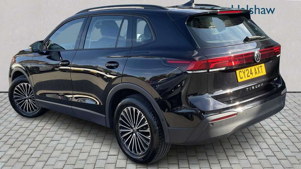 Volkswagen Tiguan 1.5 Etsi 150 Life Dsg 2024 CY24AXT Black #2