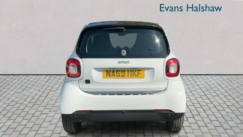 Smart Fortwo Coupe 60Kw Eq Prime Premium 17Kwh 2019 White #5