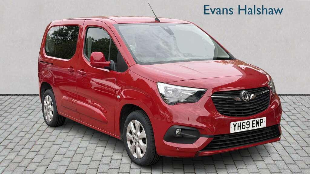 Vauxhall Combo Life 1.2 Turbo Energy 7 Seat 2019 Red