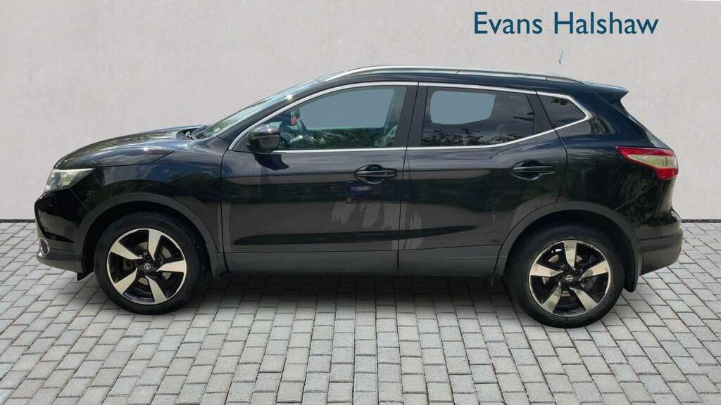 Nissan Qashqai 1.2 Dig-t N-vision 2017 YG17SFK Black #3