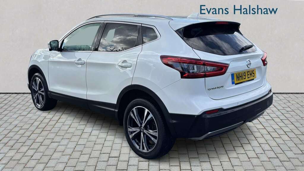 Nissan Qashqai 1.3 Dig-t N-connecta 2019 NH19EHS White #2