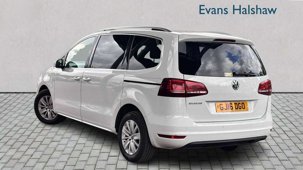 Volkswagen Sharan 2.0 Tdi Cr Bluemotion Tech 150 Se Dsg 2016 White #2