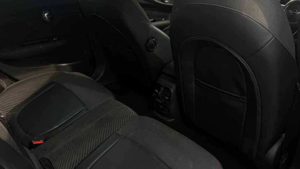 Mini Clubman 2.0 Cooper D 6Dr White #14