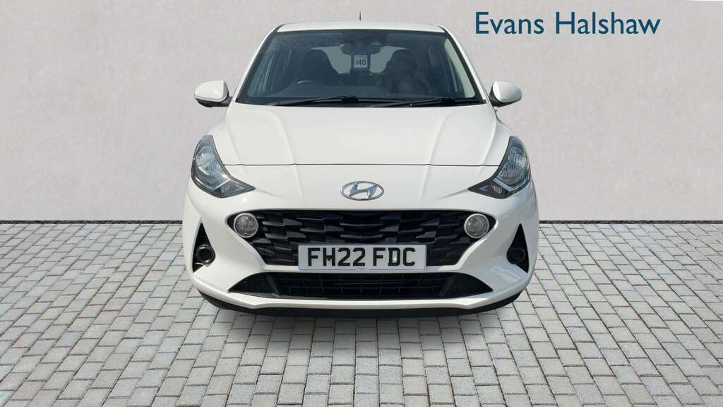 Hyundai I10 1.2 Mpi Se Connect 2022 White #4