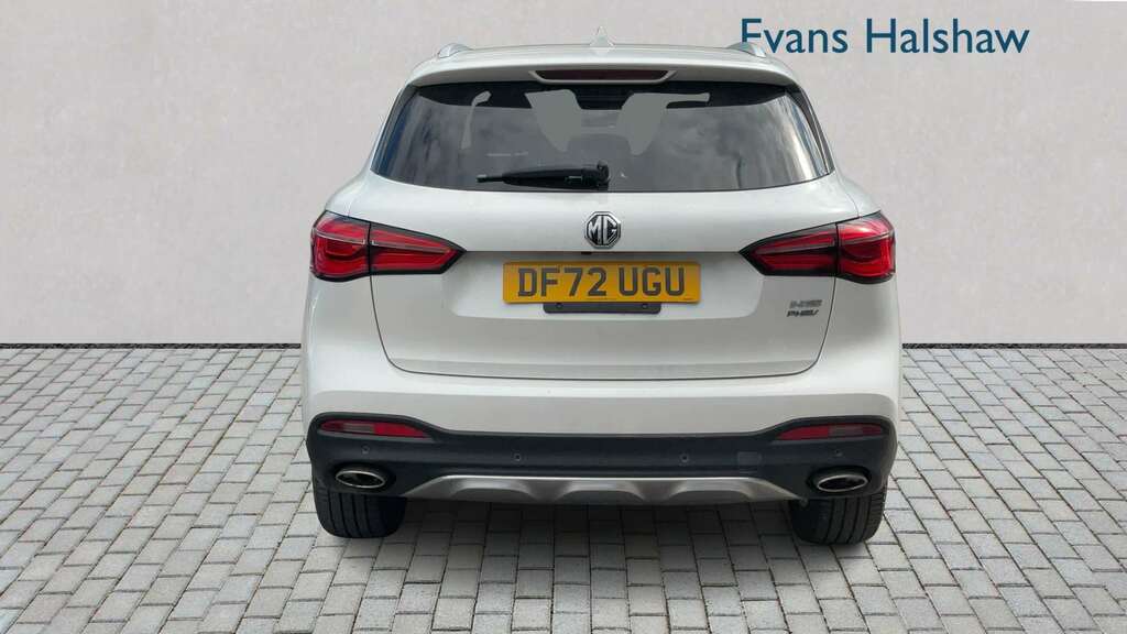 MG HS 1.5 T-gdi Phev Exclusive 2023 White #5