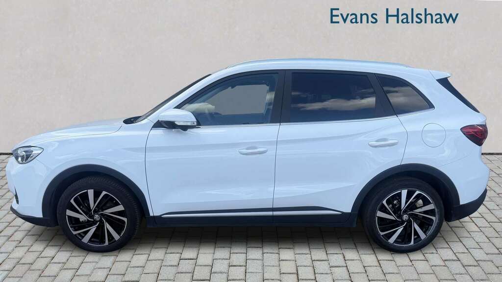 MG ZS 1.5 Hybrid Trophy 2025 White #4