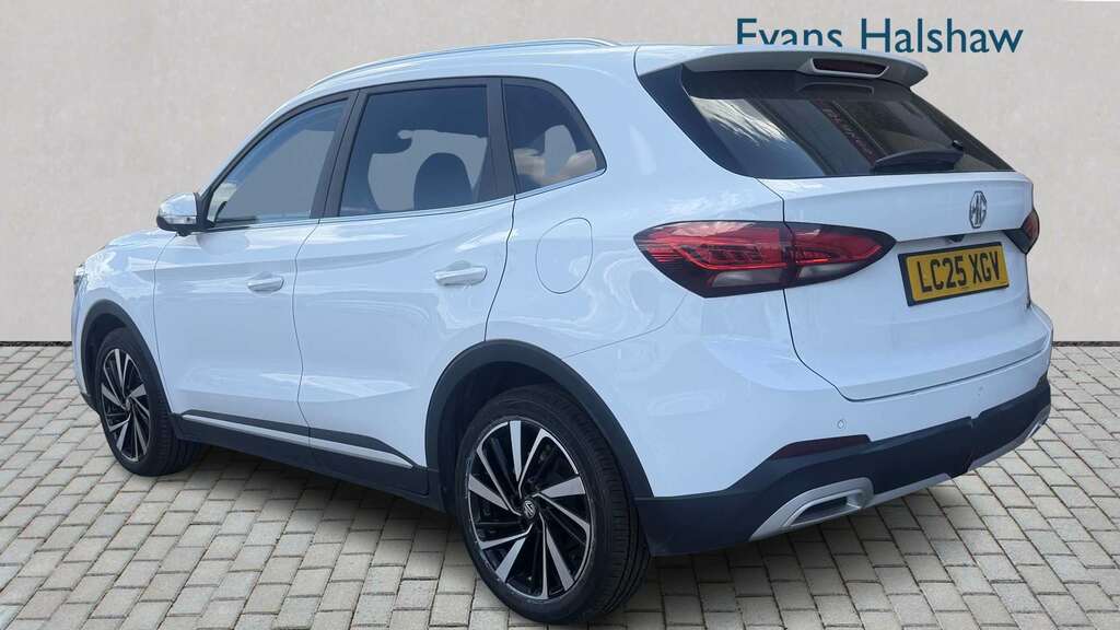 MG ZS 1.5 Hybrid Trophy 2025 White #5