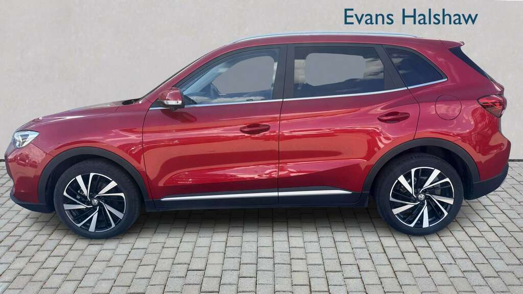 MG ZS 1.5 Hybrid Trophy 2025 Red #4