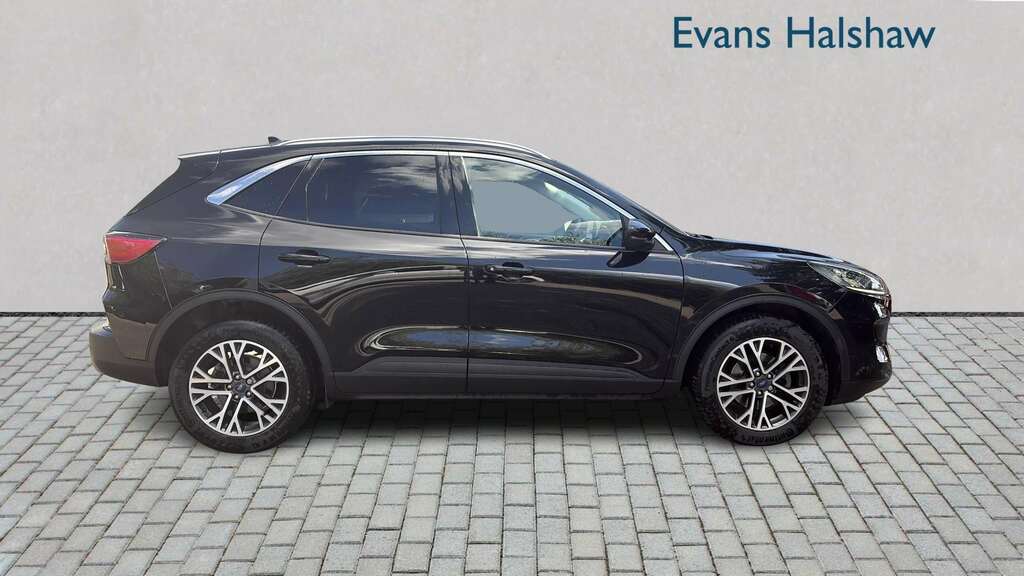 Ford Kuga 1.5 Ecoblue Titanium Edition 2022 Black #3