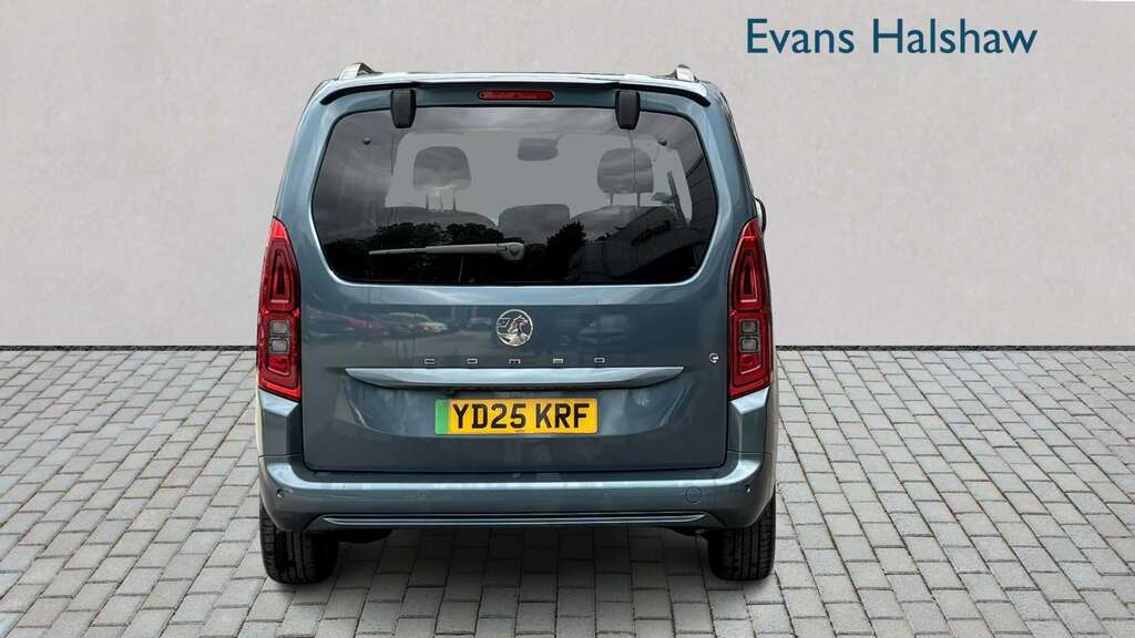 Vauxhall Combo-e Life 100Kw Ultimate 52Kwh 2025 Blue #4