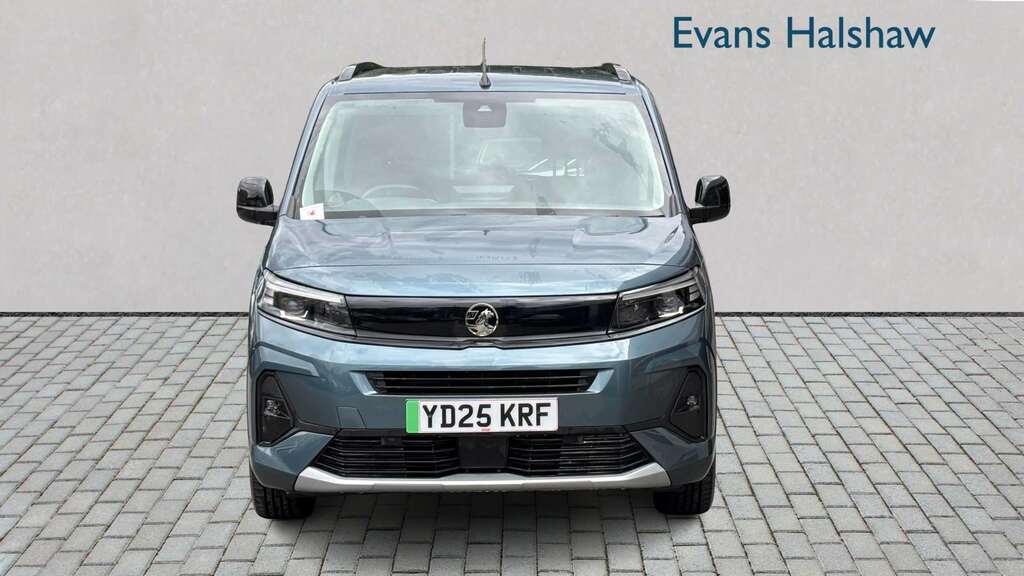 Vauxhall Combo-e Life 100Kw Ultimate 52Kwh 2025 Blue #5