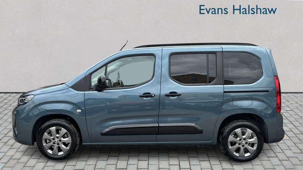 Vauxhall Combo-e Life 100Kw Ultimate 52Kwh 2025 Blue #3