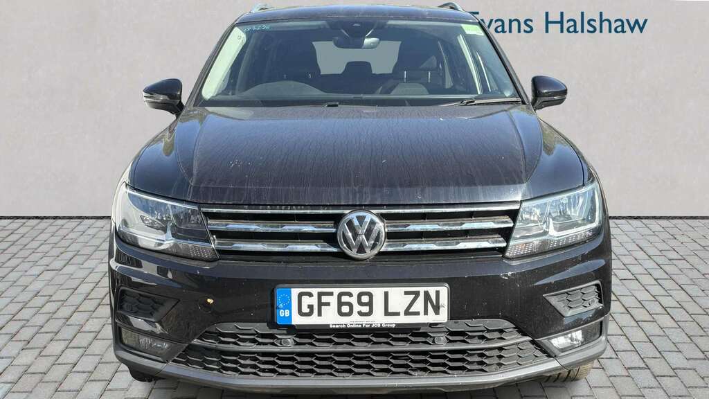 Volkswagen Tiguan Allspace 2.0 Tdi 4Motion Match Dsg 2019 Black #3