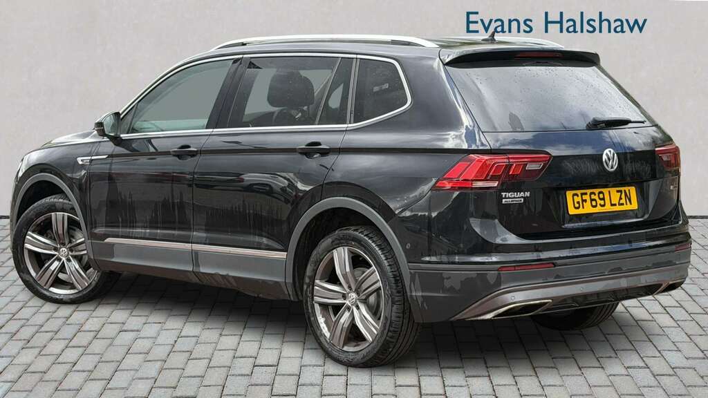 Volkswagen Tiguan Allspace 2.0 Tdi 4Motion Match Dsg 2019 Black #2