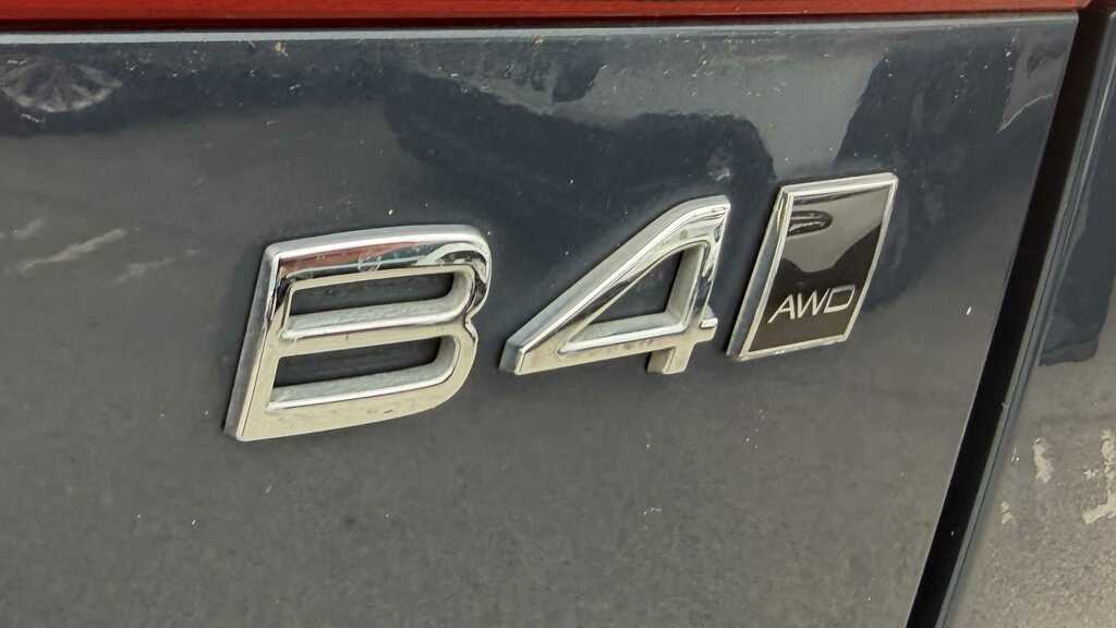 Volvo XC60 R-design Pro, B5 Mild Hybrid White #27
