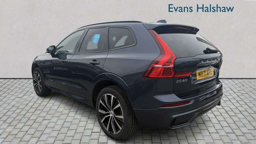 Volvo XC60 2.0 B4d R Design Awd Geartronic 2021 Blue #4