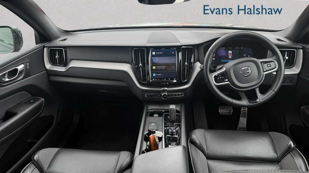 Volvo XC60 R-design Pro, B5 Mild Hybrid White #12