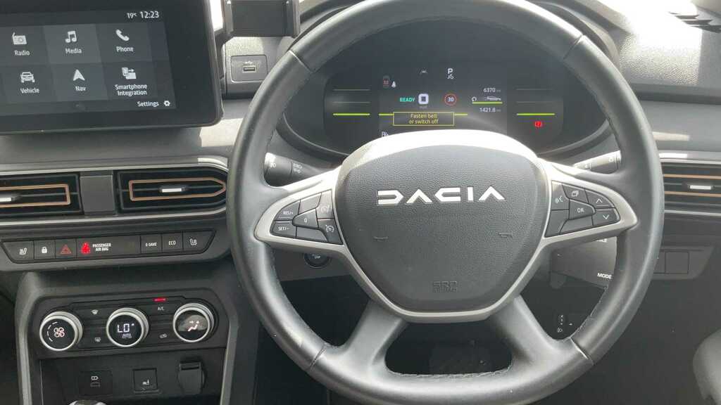 Dacia Jogger 1.6 Hybrid Extreme Mpv Hybrid Black #9