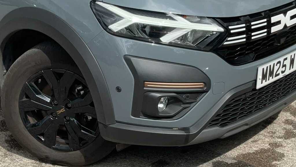 Dacia Jogger 1.6 Hybrid Extreme Mpv Hybrid Black #23