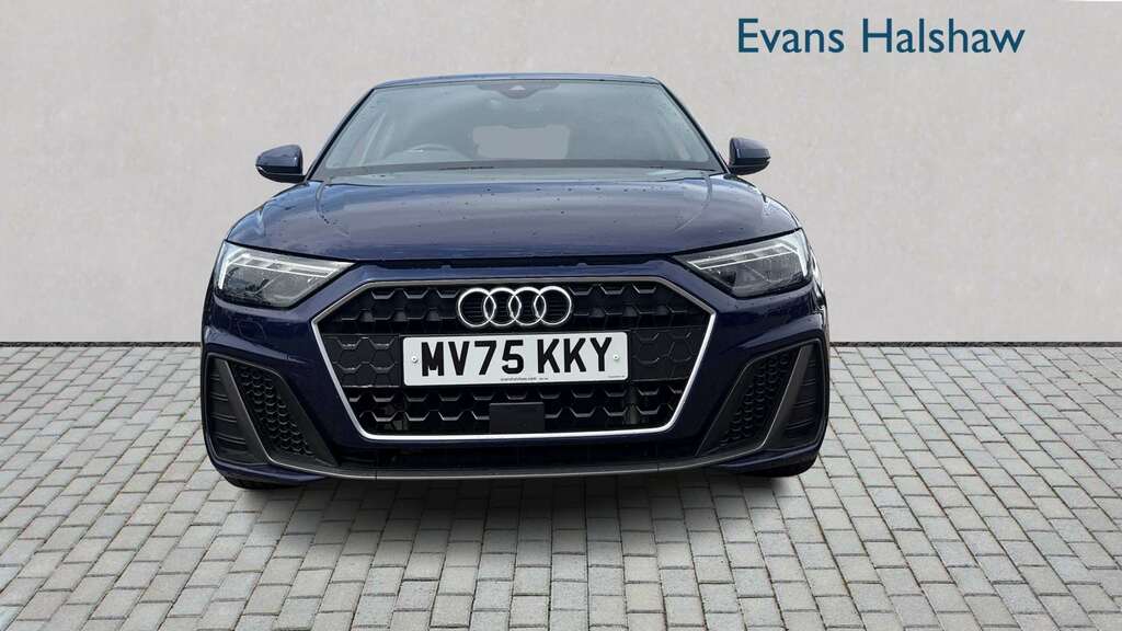 Audi A1 35 Tfsi Black Edition S Tronic 2025 Red #4