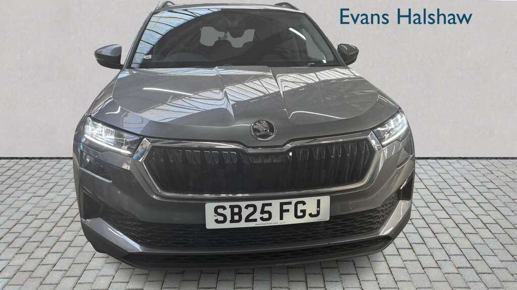 Skoda Karoq 1.5 Tsi Se Edition White #4