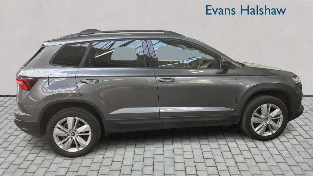 Skoda Karoq 1.5 Tsi Se Edition White #3