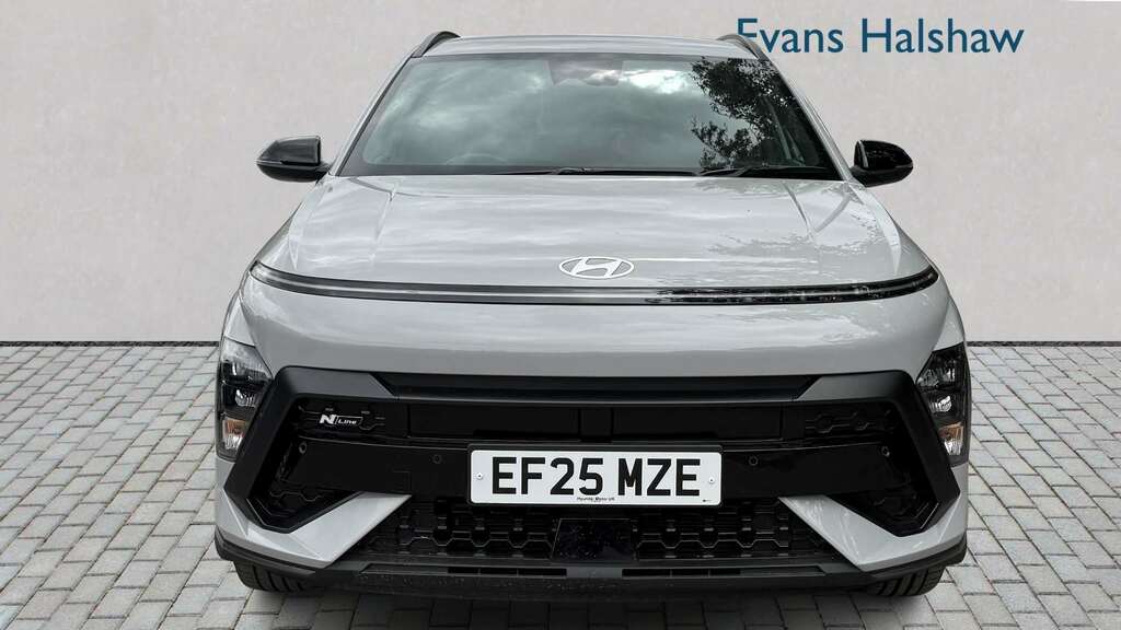 Hyundai Kona N Line White #4