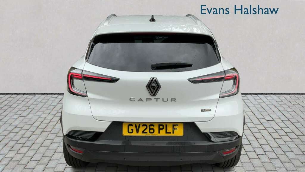 Renault Captur 1.8 E-tech Full Hybrid 160 Techno 2026 GV26PLF White #5