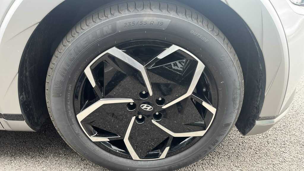 Hyundai Ioniq 5 Hatchback Black #7