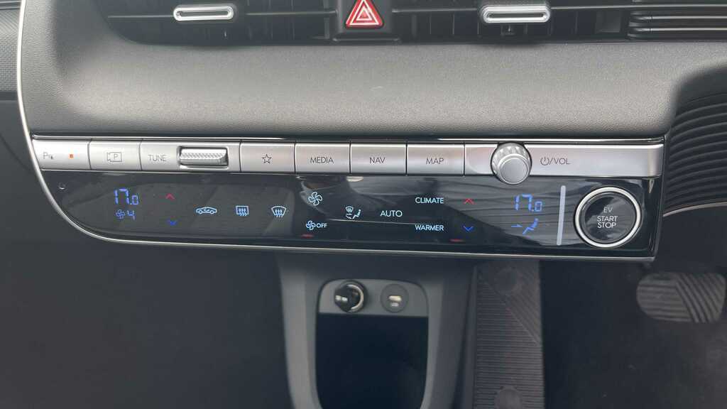 Hyundai Ioniq 5 Hatchback Black #16