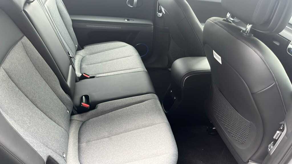 Hyundai Ioniq 5 Hatchback Black #12