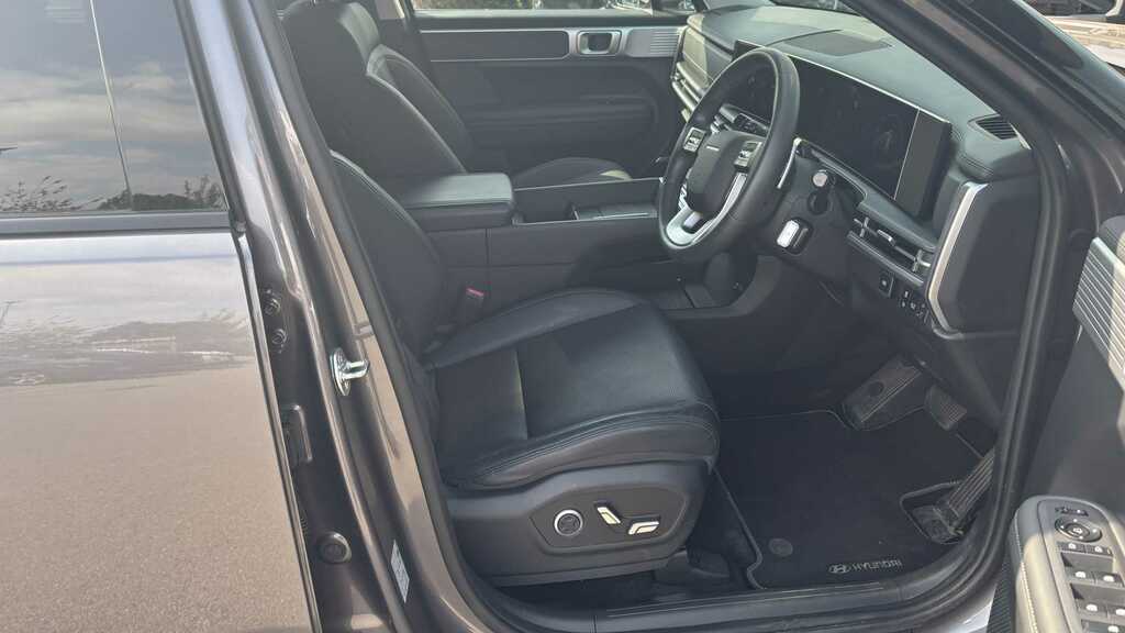 Hyundai Santa Fe 1.6L Ultimate Black #9