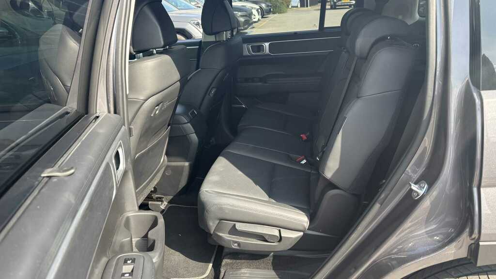 Hyundai Santa Fe 1.6L Ultimate Black #16