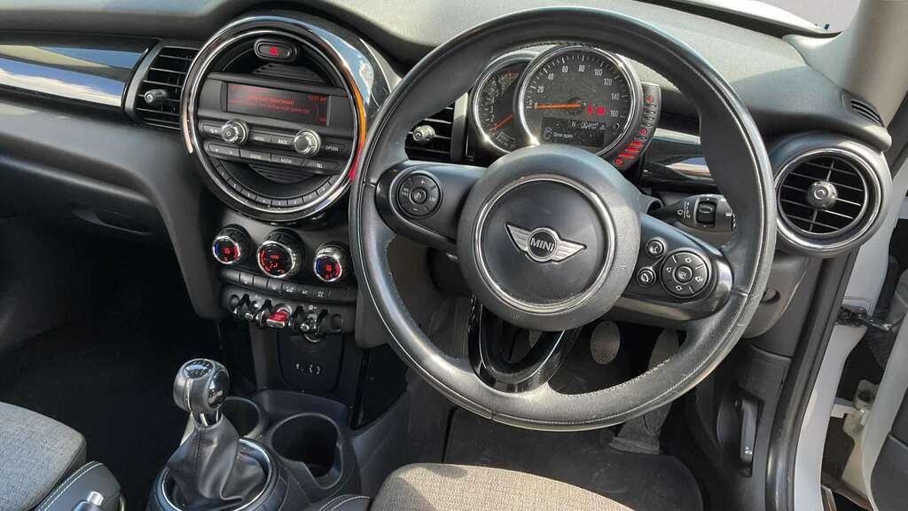 Mini Hatch 1.5 Cooper 2015 Silver #4