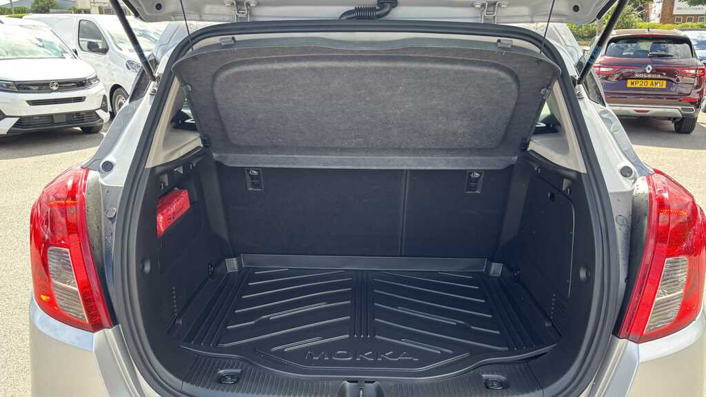 Vauxhall Mokka X 1.6I Active Suv White #10