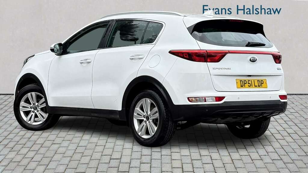 Kia Sportage 1.6 Gdi Isg 2 2017 White #2