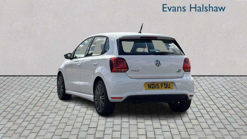 Volkswagen Polo 1.4 Tsi Act Bluegt 2015 White #2