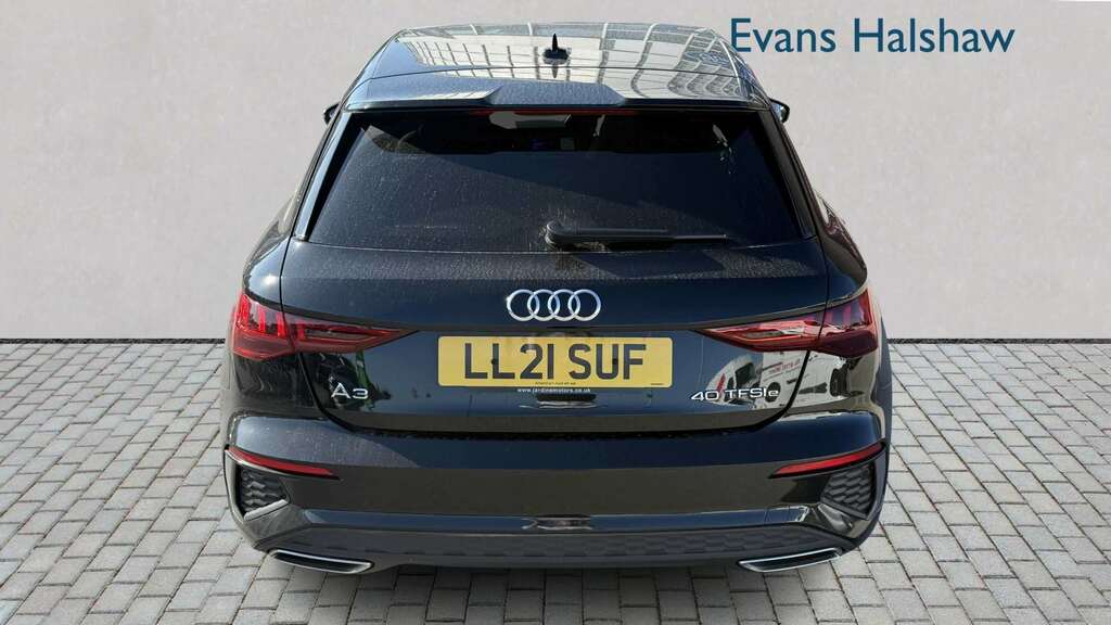 Audi A3 40 Tfsi E S Line S Tronic 2021 Black #5