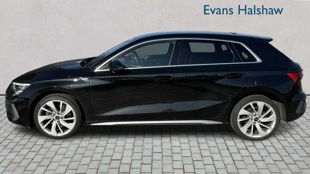 Audi A3 40 Tfsi E S Line S Tronic 2021 Black #3