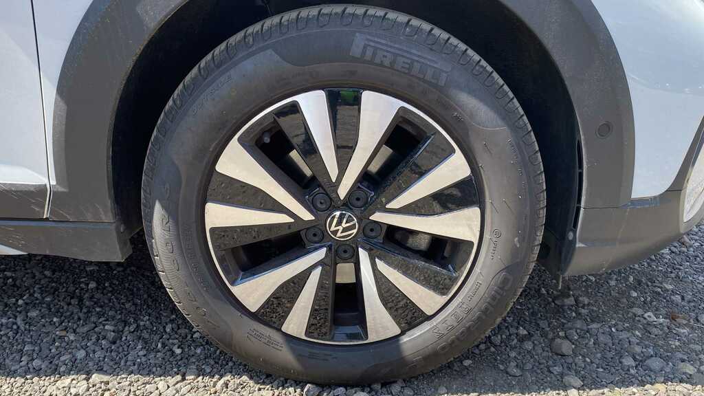 Volkswagen Taigo Suv Grey #8