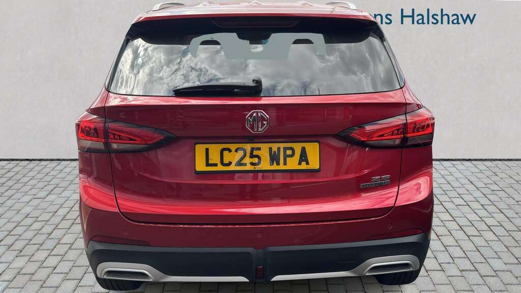 MG ZS 1.5 Hybrid Trophy 2025 Red #4