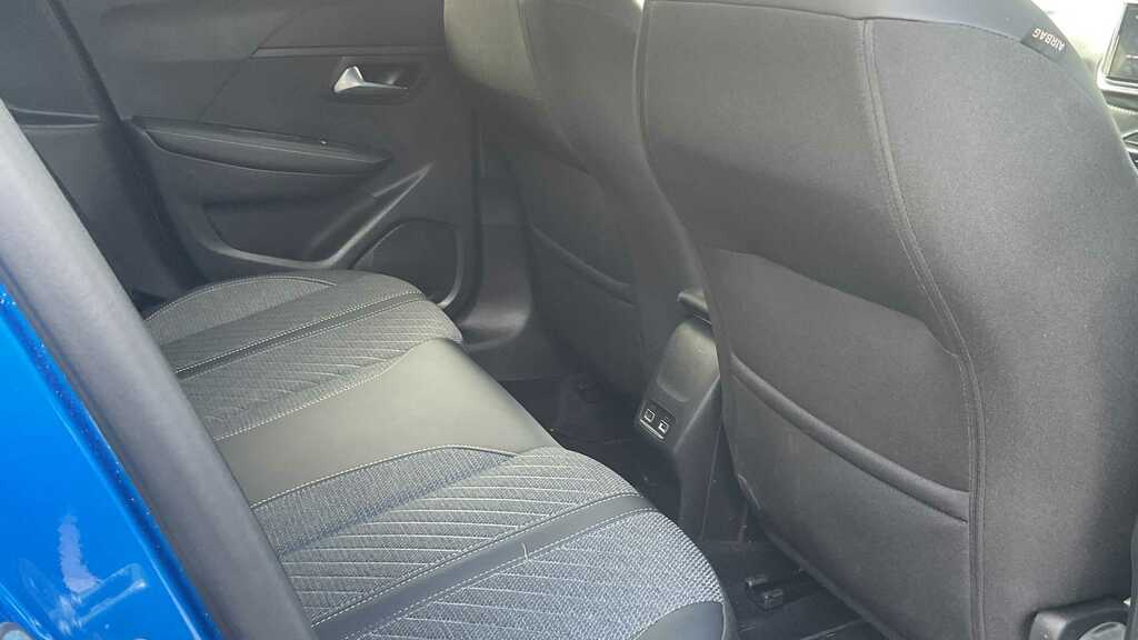 Peugeot 208 Allure Black #9