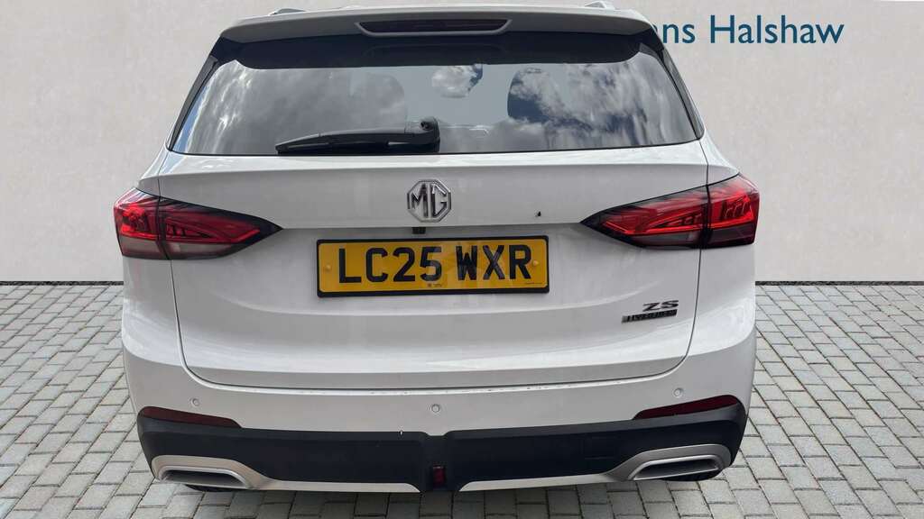 MG ZS 1.5 Hybrid Trophy 2025 White #3