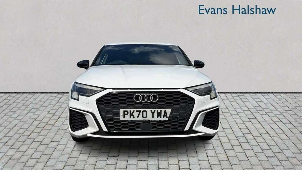 Audi A3 Audi A3 Sportback 40 Tfsi E Sport S Tronic Black #3