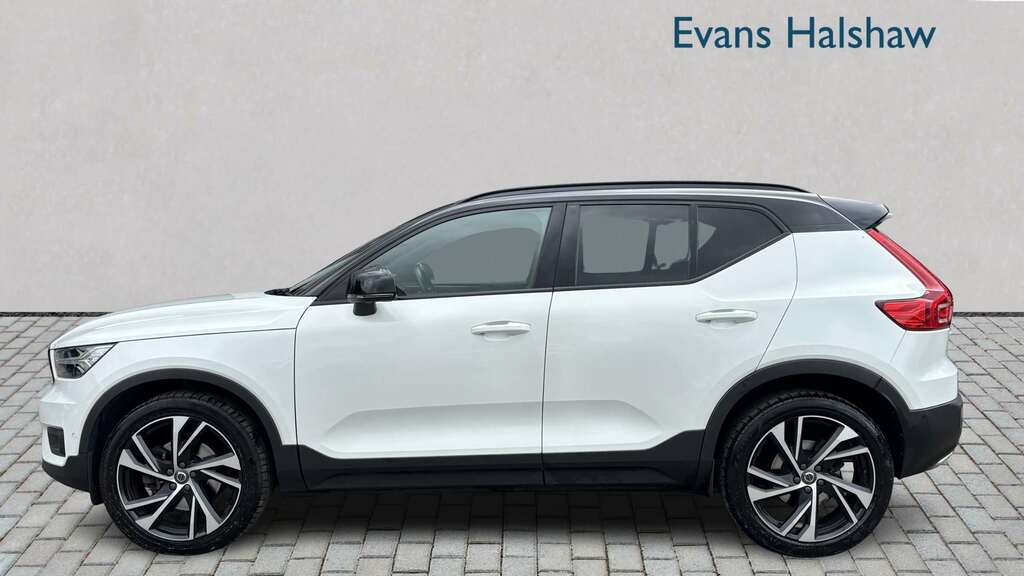 Volvo XC40 2.0 D4 190 R Design Pro Awd Geartronic 2019 White #3